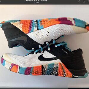 Womens Nike Metcon 2